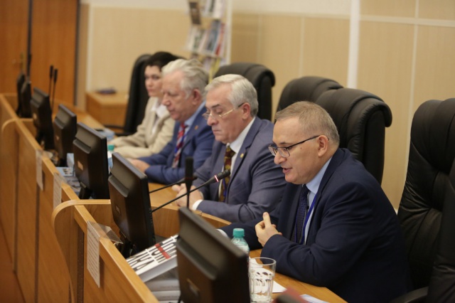 Президент ВЭО России прочитал открытую лекцию в рамках Уральского экономического форума